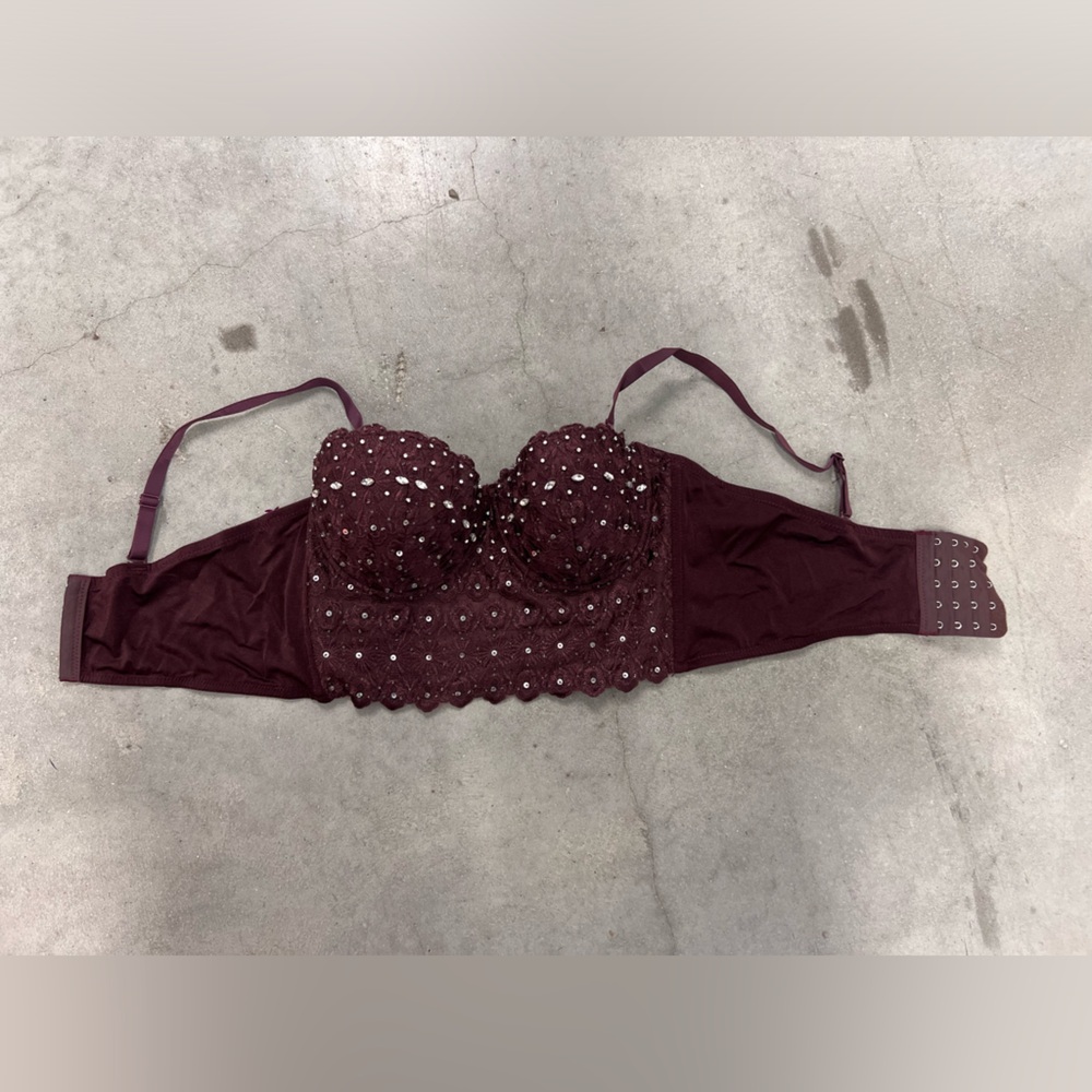 Women’s corset style bra with rinestones